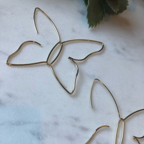 The Zoe - Dainty Butterfly Cutout Earrings! - Picture 4 of 7